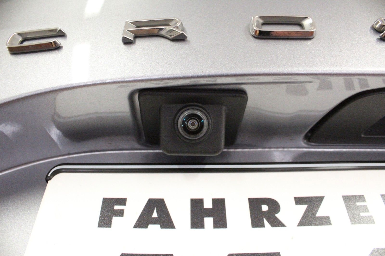 Fahrzeugabbildung Opel Crossland Ultimate 1.2 Turbo