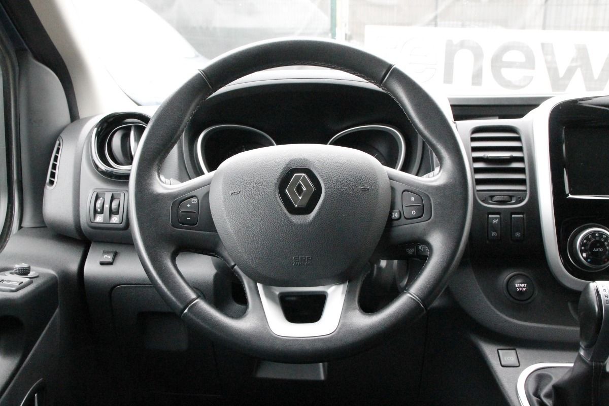 Fahrzeugabbildung Renault Trafic Combi L1H1 SpaceClass