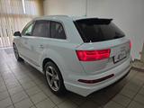 Audi Q7 45 TDI qu. S Line Nachtsicht Luft Memory 7Si. - Audi Q7: 4m