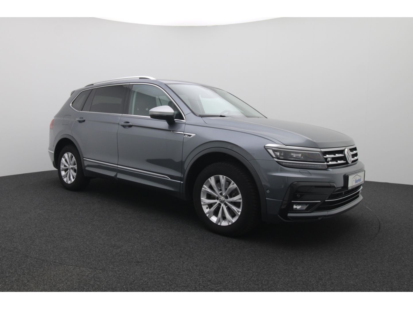 Fahrzeugabbildung Volkswagen Tiguan Allspace Highline R-Line AHK schwenkbar