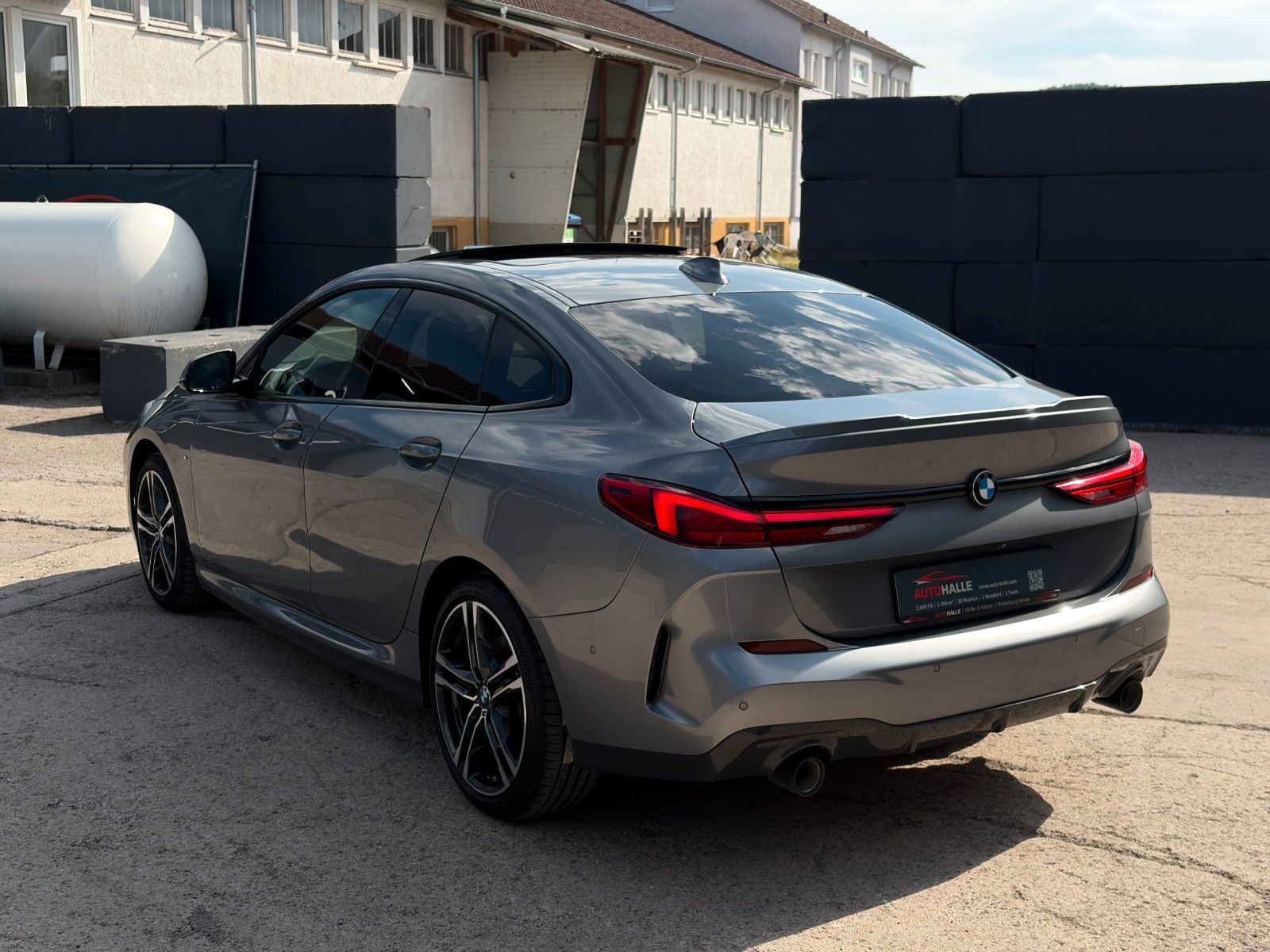 Fahrzeugabbildung BMW 220i Gran Coupé M Sport PANO H&K CAM LHZ CarPlay