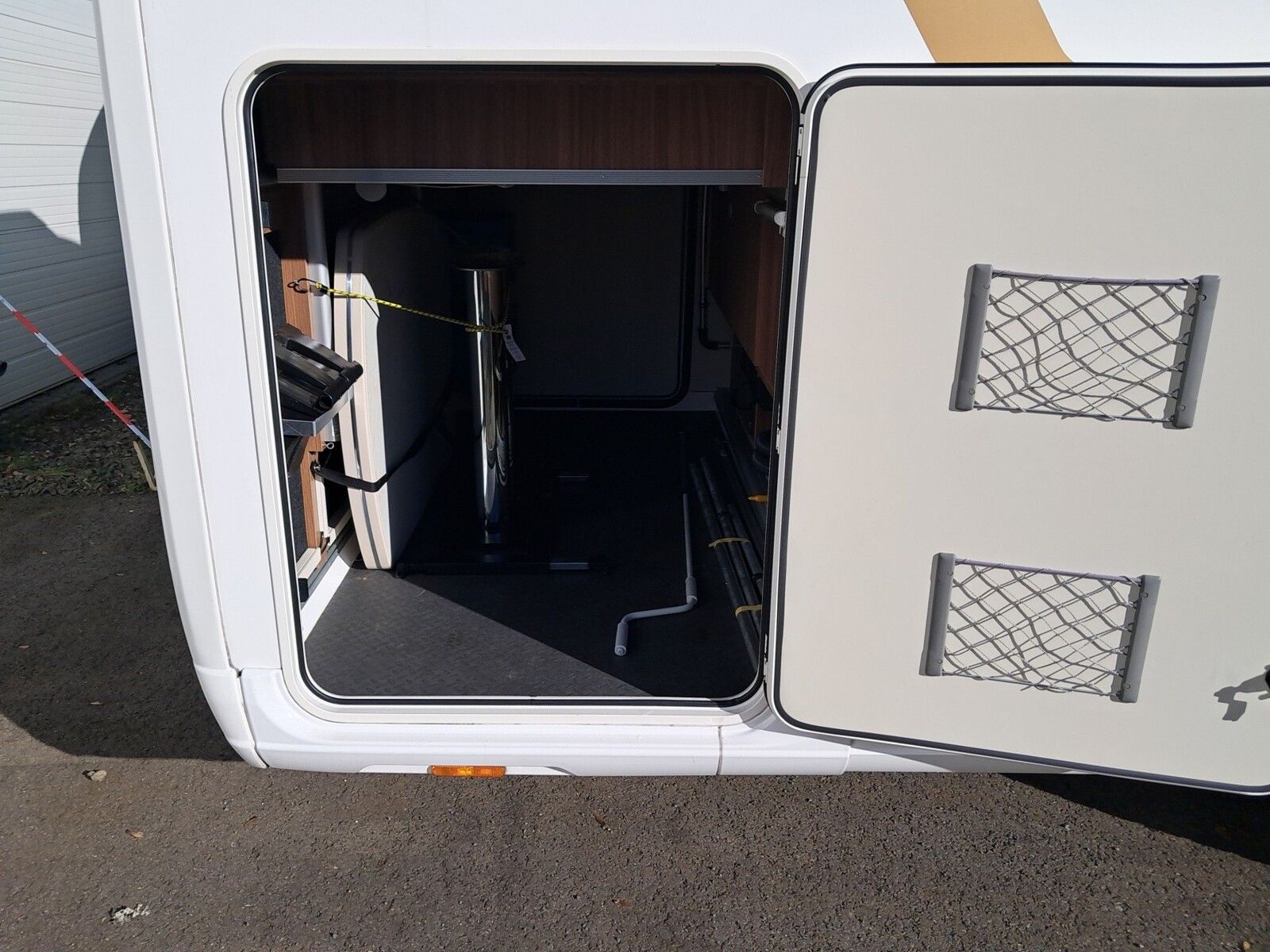 Fahrzeugabbildung Eura Mobil Integra 890 QB SAT,2xTV,2xSolar,Klimaanlage,RK