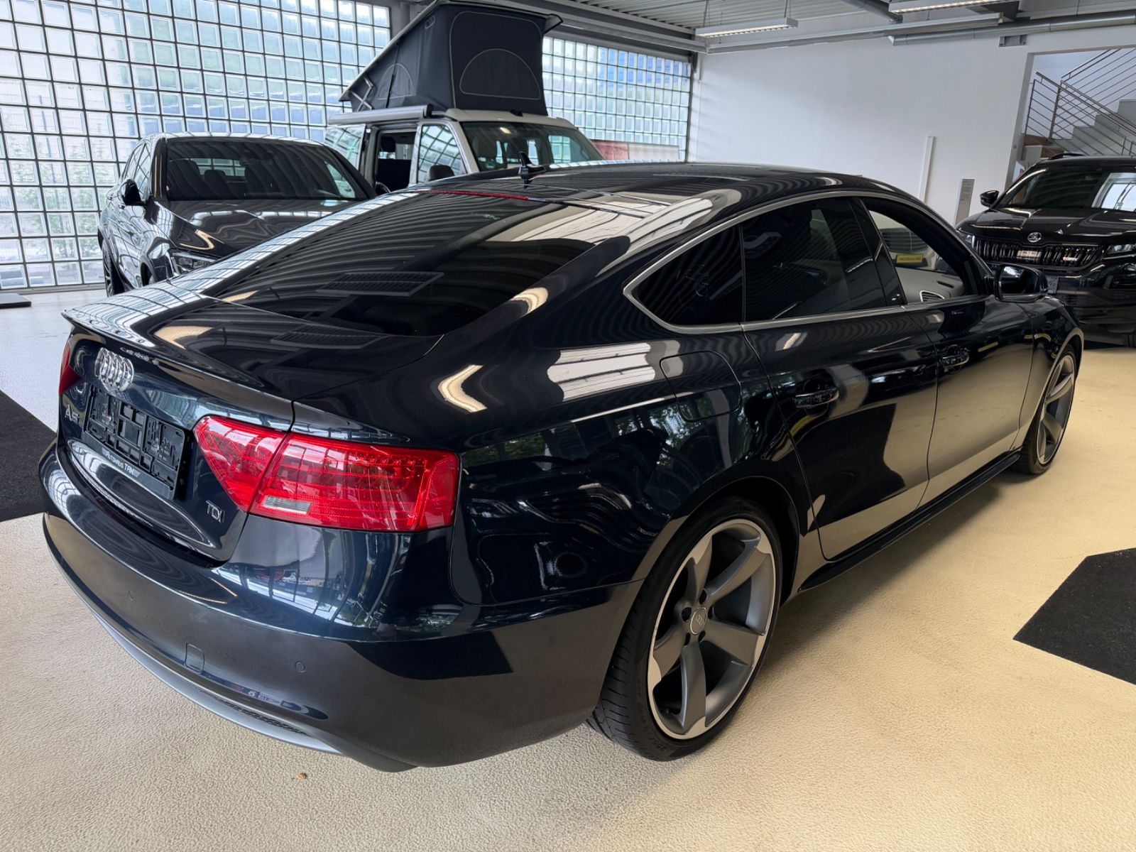 Fahrzeugabbildung Audi A5 Sportback 2.0 TDI S line Plus