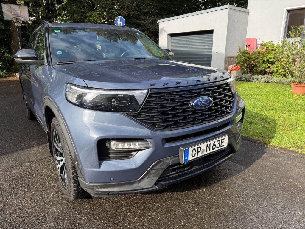 Image of Ford Explorer