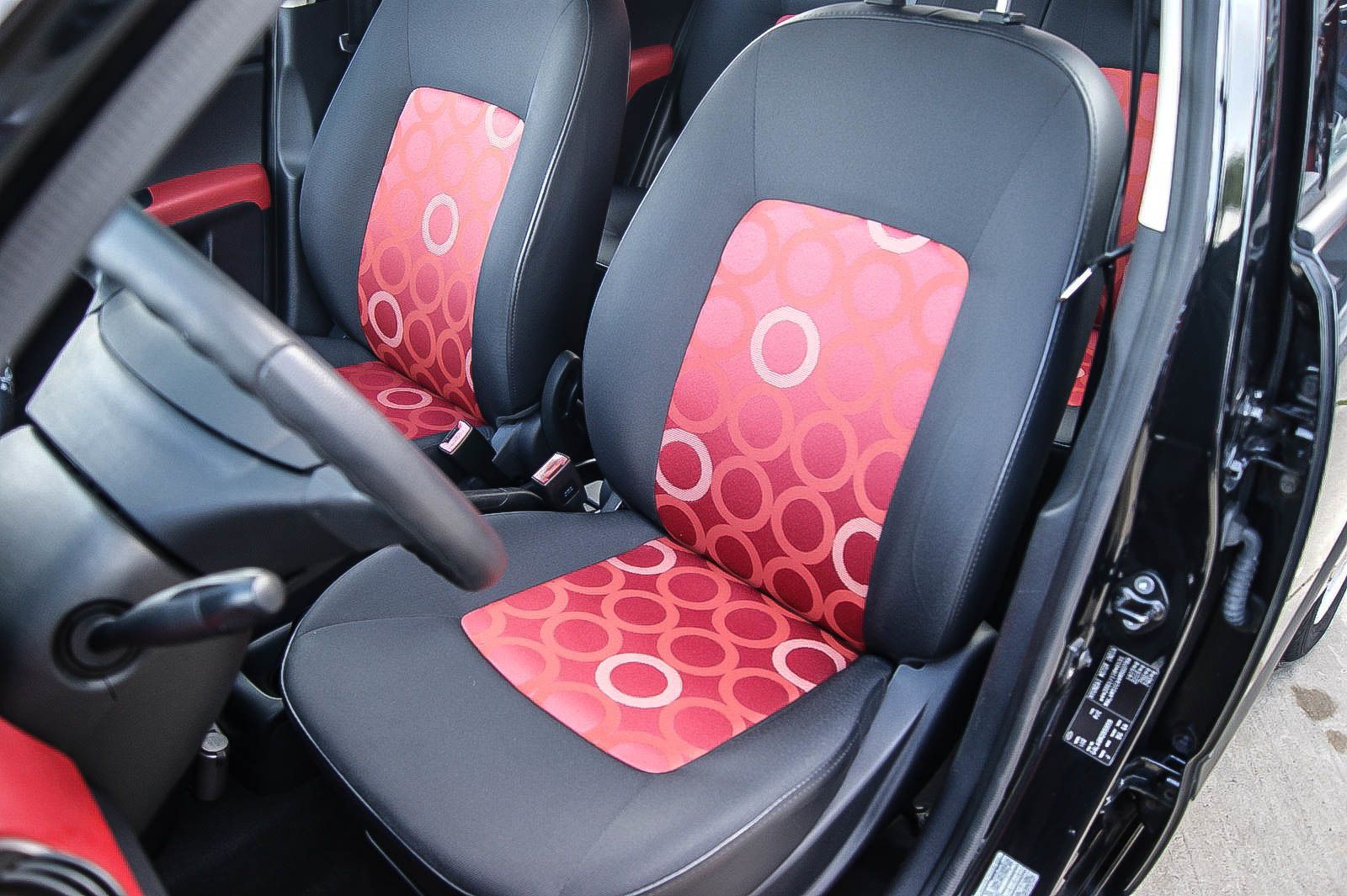Fahrzeugabbildung Hyundai i10 1.2 Cool KLIMA AIRPLAY NAVIGATION 23.900km!!
