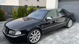 Audi S8 4.2 tiptronic quattro  - Audi S8: 4.2