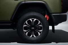 BAW BAW 212 4WD Leder LED GSD SHZ CAM Seilwinde STM+