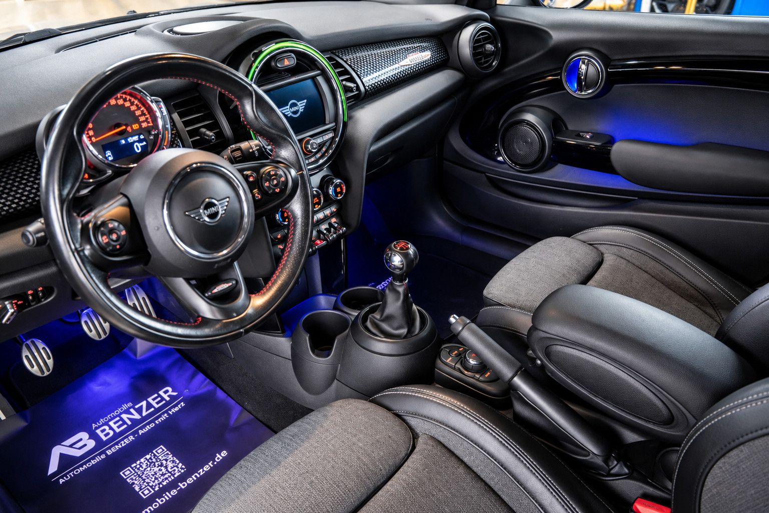Fahrzeugabbildung MINI Cooper S John Cooper Works*SHZ*LED*AppleCarPlAY