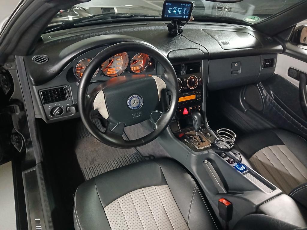 Mercedes-Benz SLK 32 AMG