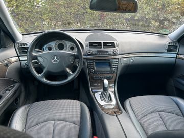Mercedes E 220 - 7