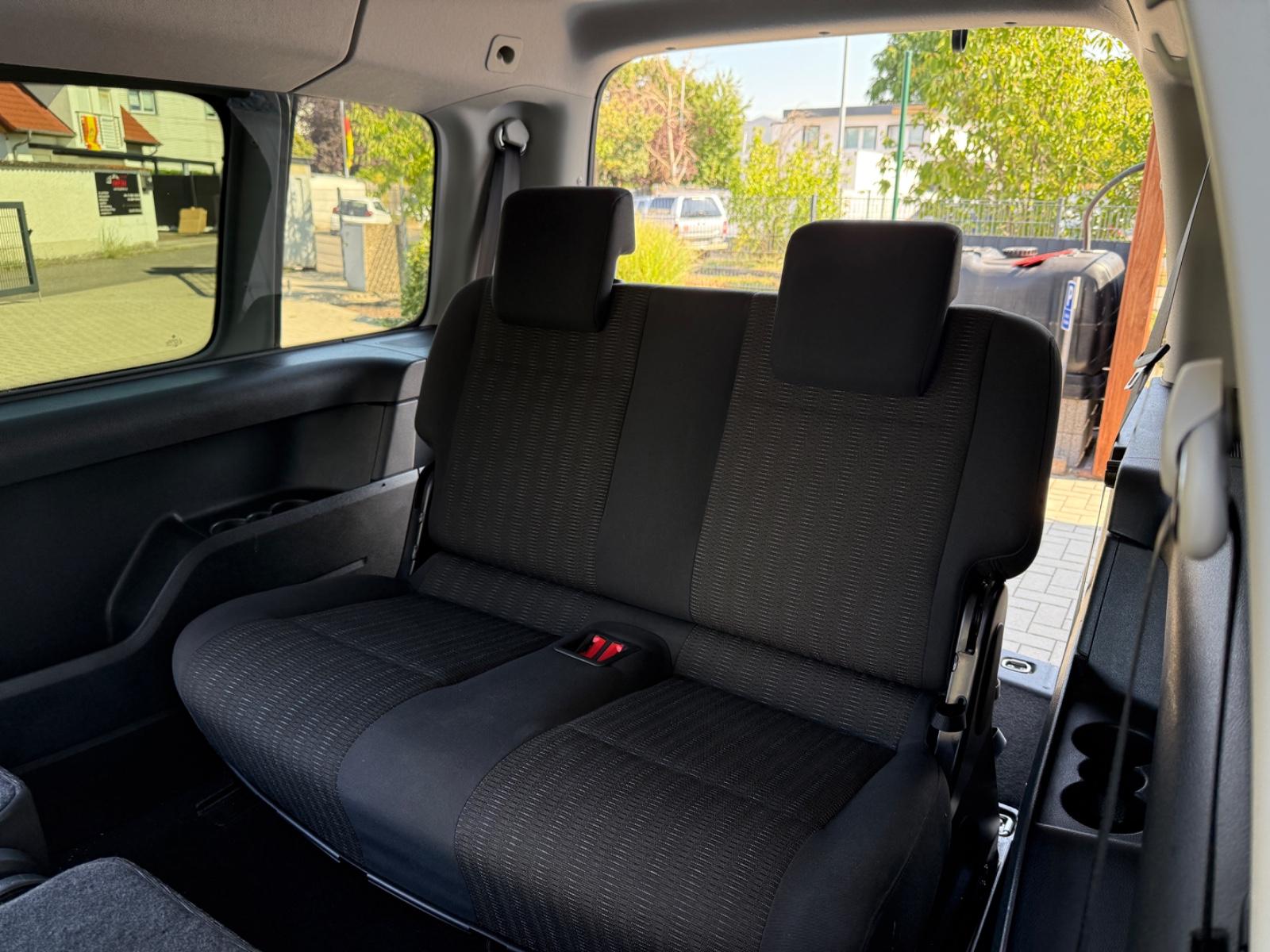 Volkswagen Caddy Maxi-7SITZER-1.HAND-150 PS