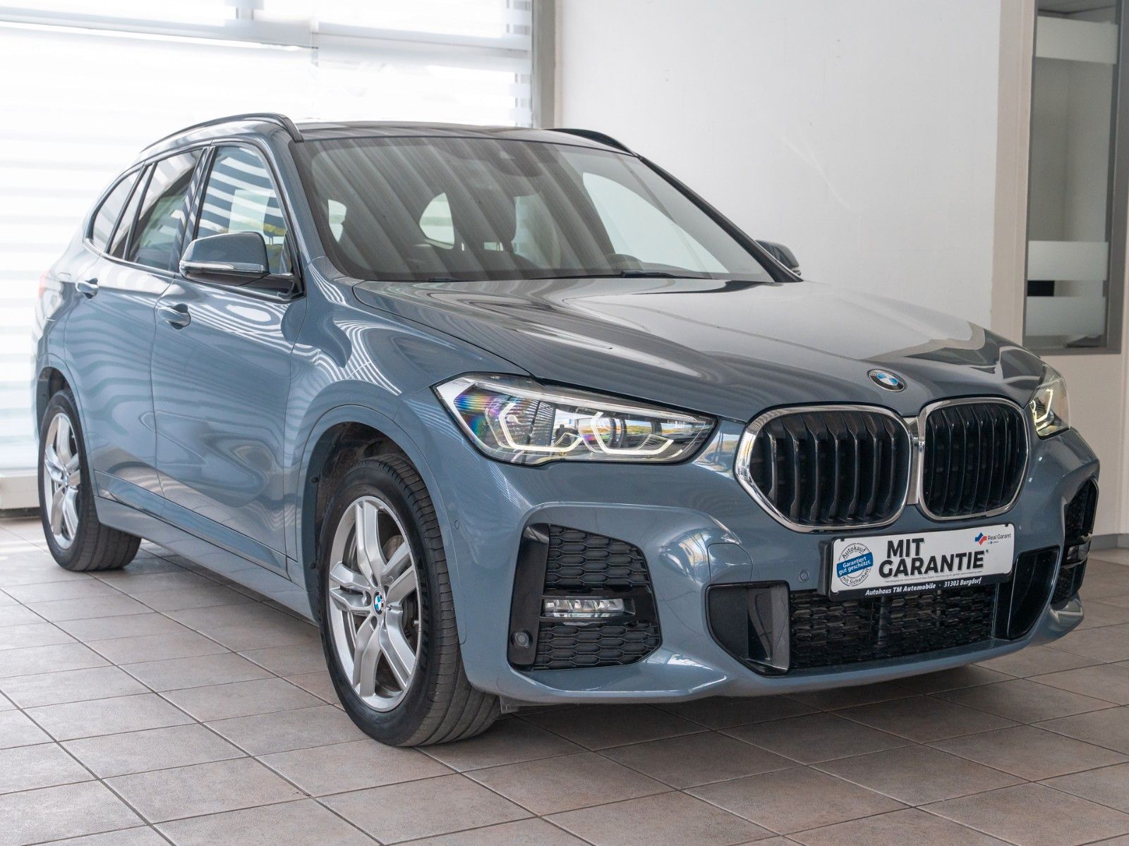 BMW X1 sD18d M Sport PANO KAM AHK Unfallfrei foto 3