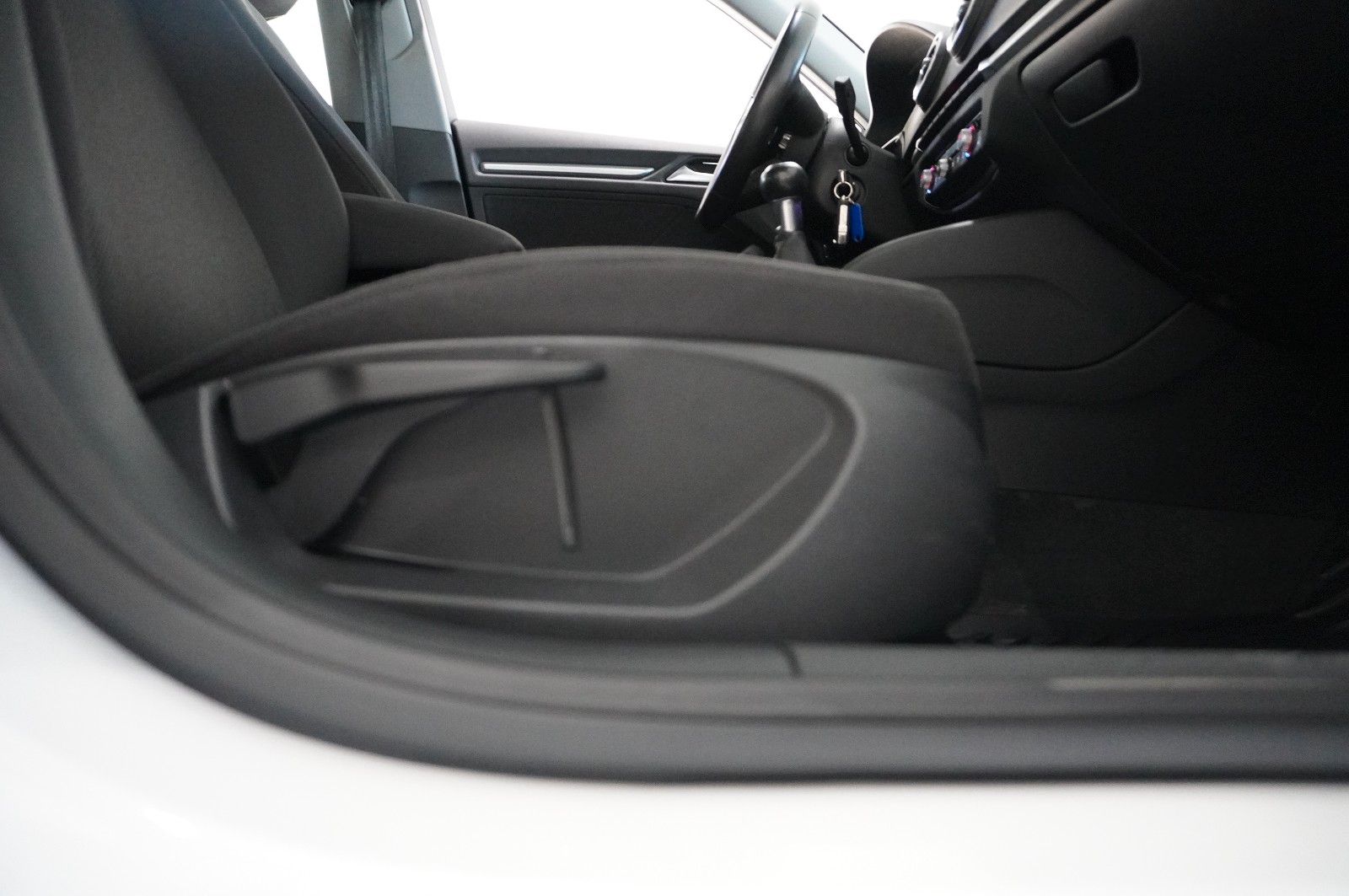Fahrzeugabbildung Audi A3 Sportback 35 TFSI NAVI/BI-XENON/SHZ/ACC/PDC