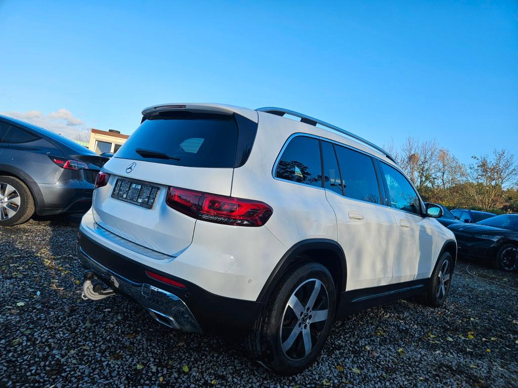 Mercedes-Benz GLB 200