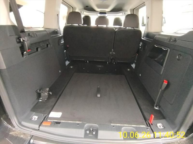 Volkswagen Caddy Maxi 90kW DSG Rollstuhl Taxi Mietwagen