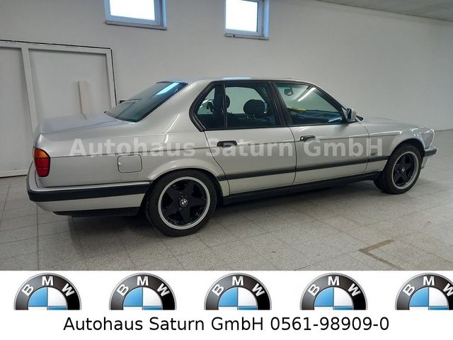 BMW 735i  Autom. el. SSD PDC   2.HD  gepfl. OLDTIMER