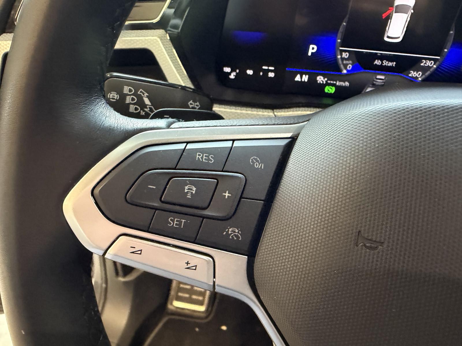 Volkswagen Touran 1.5TSI DSG Goal 7 Sitze NAVI Heckkl.el., миниатюра 10