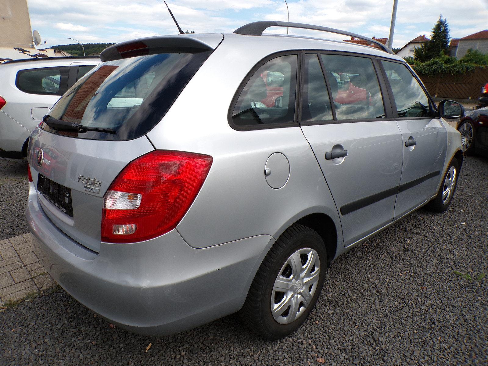 Skoda Fabia 2011 — photo 7