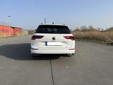 Volkswagen Golf 2.0 TSI OPF 140kW DSG R-Line Variant R-Line - Volkswagen Golf: 14 Tsi