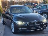 BMW 320 320 d Touring Luxury Line/LED/BiXENON/LEDER!