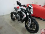 MV Agusta BRUTALE 800 DRAGSTER*REIFEN NEU*SCOTT OILER*