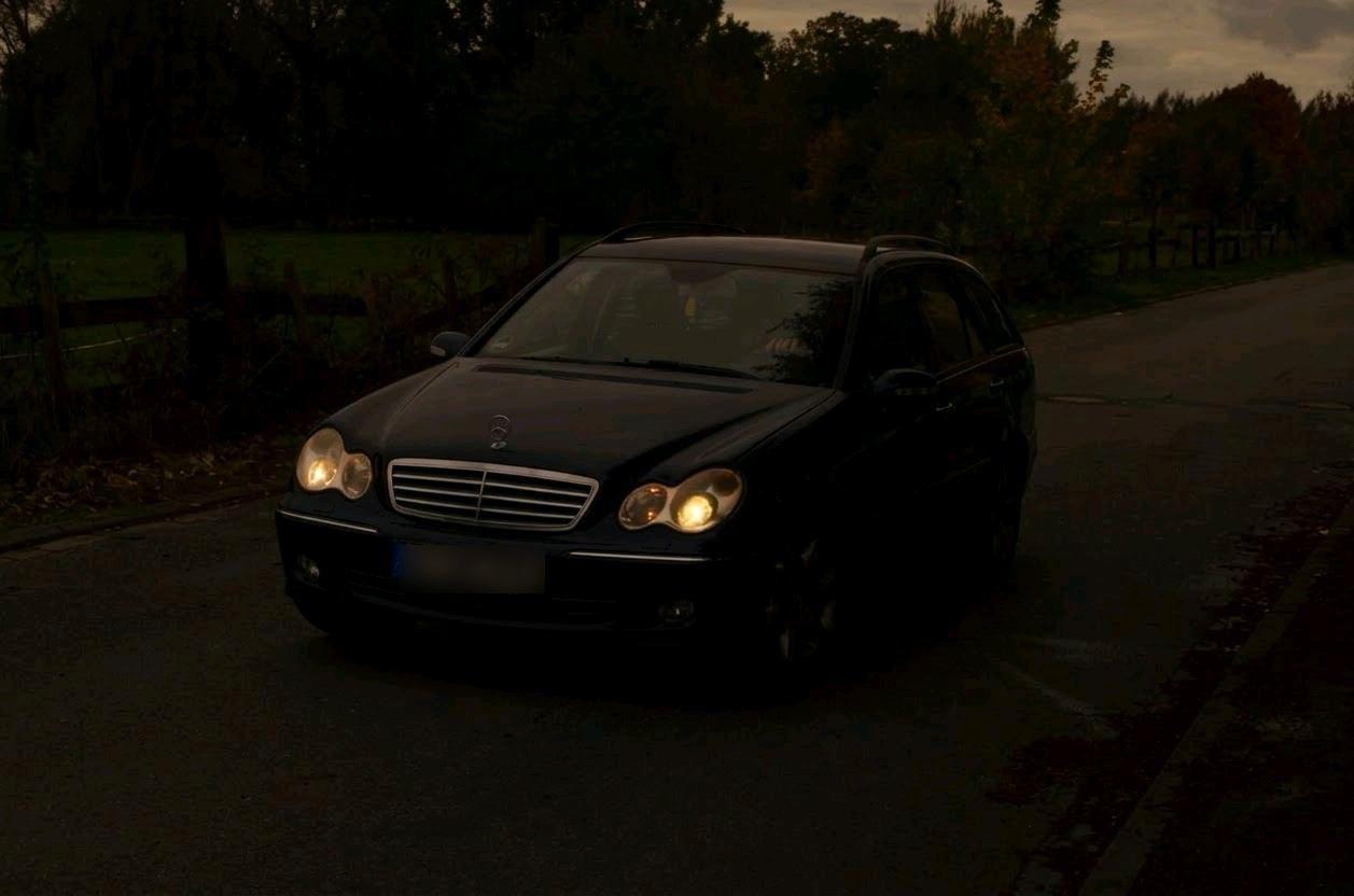 Mercedes-Benz C 220