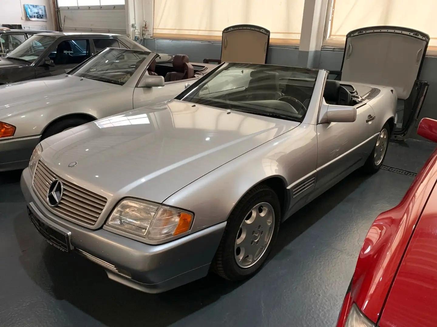 Mercedes-Benz SL 320