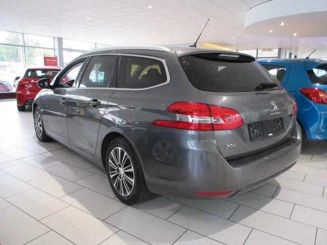 Fahrzeugabbildung Peugeot 308 SW Allure 1.2T NAVI/LED/PDC/R´CAM/BLIS