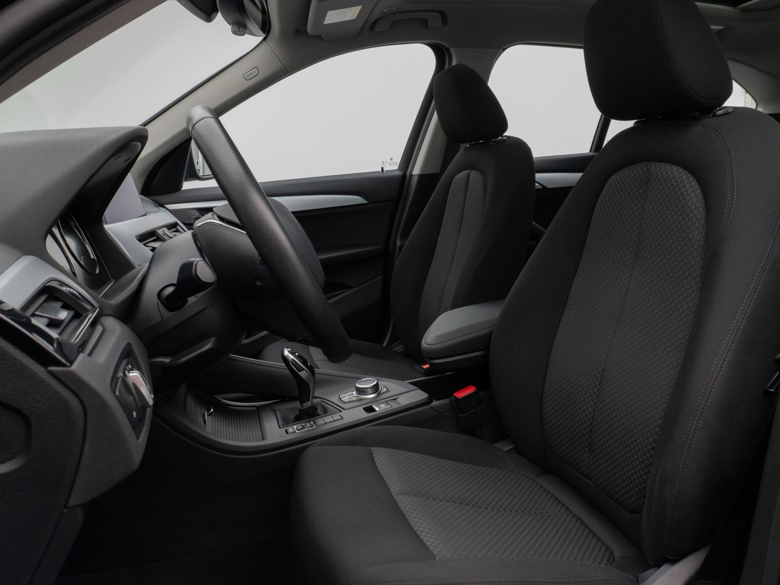 Fahrzeugabbildung BMW X1 sD18i Panorama DAB Navi Geschwindigkeitsreg