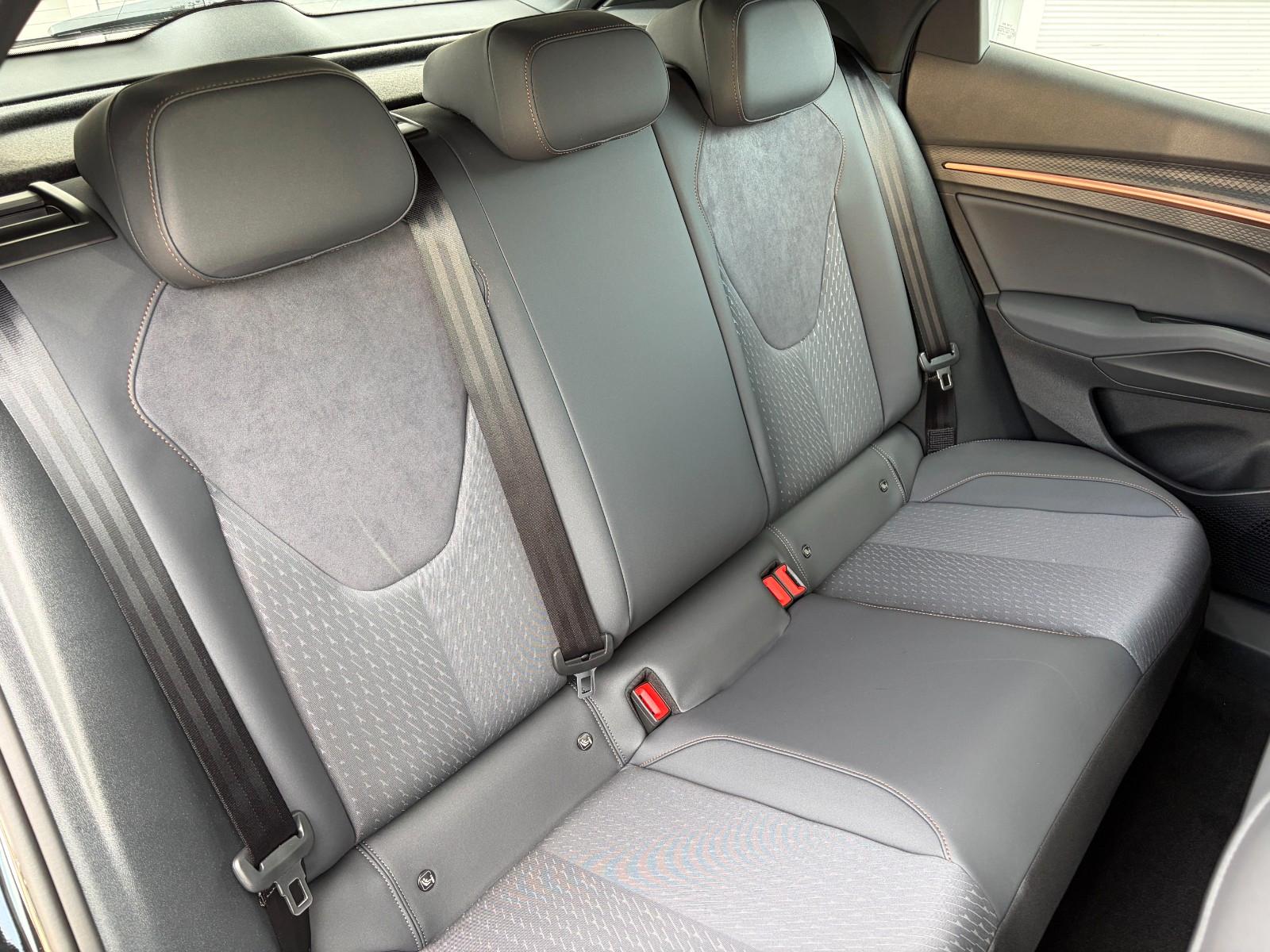 Cupra Raval ENDURANCE 52KWH EDGE SCHALENSI 5J GARANTIE