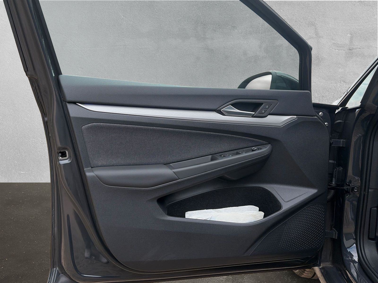 Fahrzeugabbildung Volkswagen Golf Variant 1.5 eTSI Life Kamera AppConnect SHZ