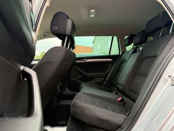 Volkswagen Passat Variant - 12