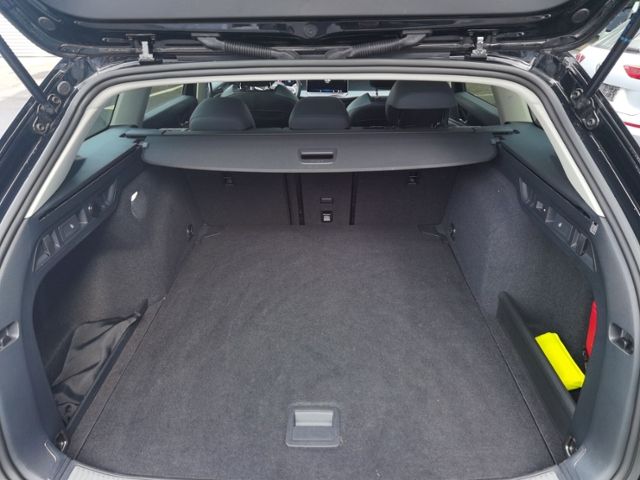 Passat 1.5 eTSI Business AHK+NAVI 7-Gang-DSG