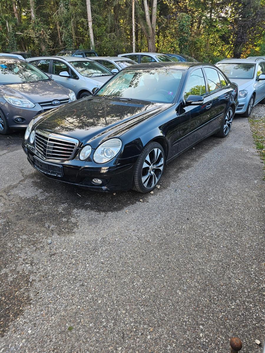 Mercedes-Benz E 220