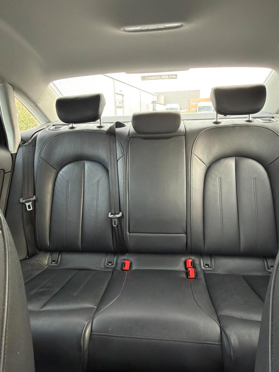 Audi A6 Limousine 2.0 TDI ultra*AUTOMATIK*VOLL-LEDER*