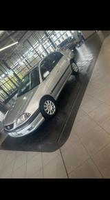 Toyota Toyata avensiz 1.6 motor benzin 120 ps 2 Hand - Toyota Avensis in Bonn