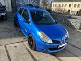 Renault Clio III Renault Sport RS  2,0i - Renault Clio: RS Sport
