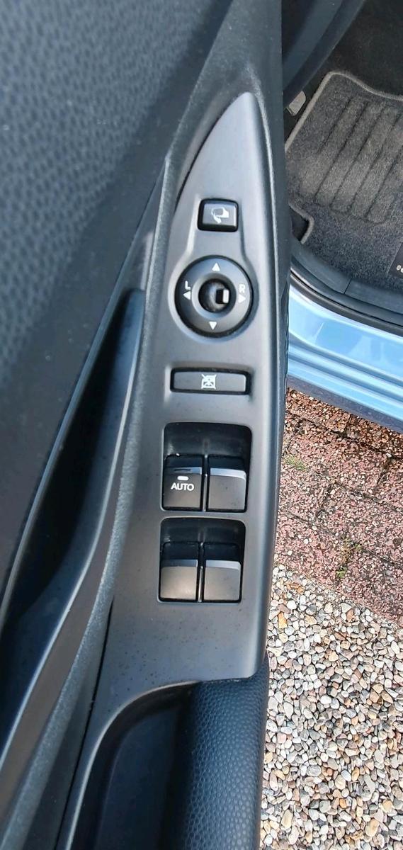 Hyundai ix20 2011 — photo 13