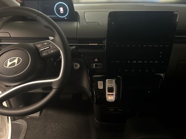Fahrzeugabbildung Hyundai STARIA Trend Hybrid 2WD 1.6 T-GDI EU6e Navi Digi