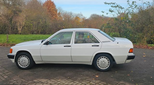 Mercedes-Benz 190 D 2.5 Turbo, TÜV neu, orig. 77.000 KM, 1.Hd.