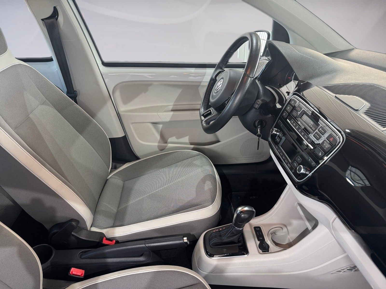 Fahrzeugabbildung Volkswagen e-up! high