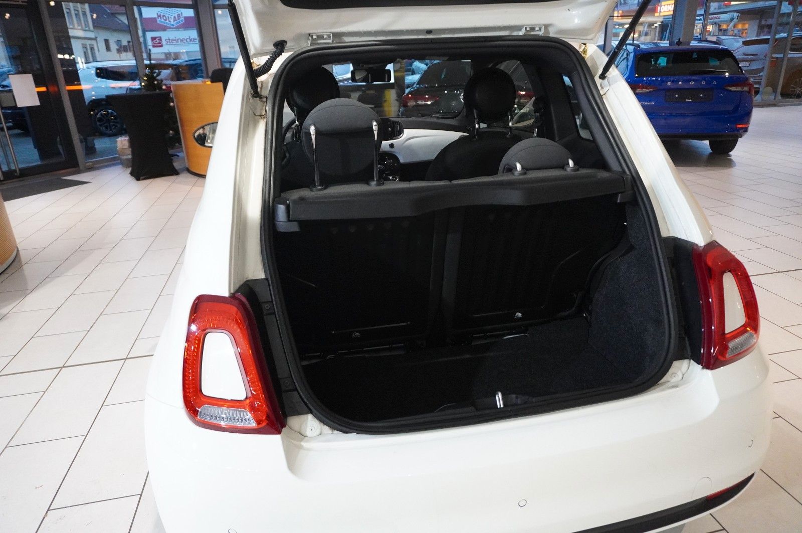 Fahrzeugabbildung Fiat 500 1.0 GSE HYBRID DOLCEVITA NAVI/LED/PDC/DAB+