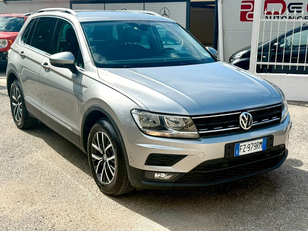Volkswagen Tiguan 2.0 TDI SCR DSG Sport BlueMoti