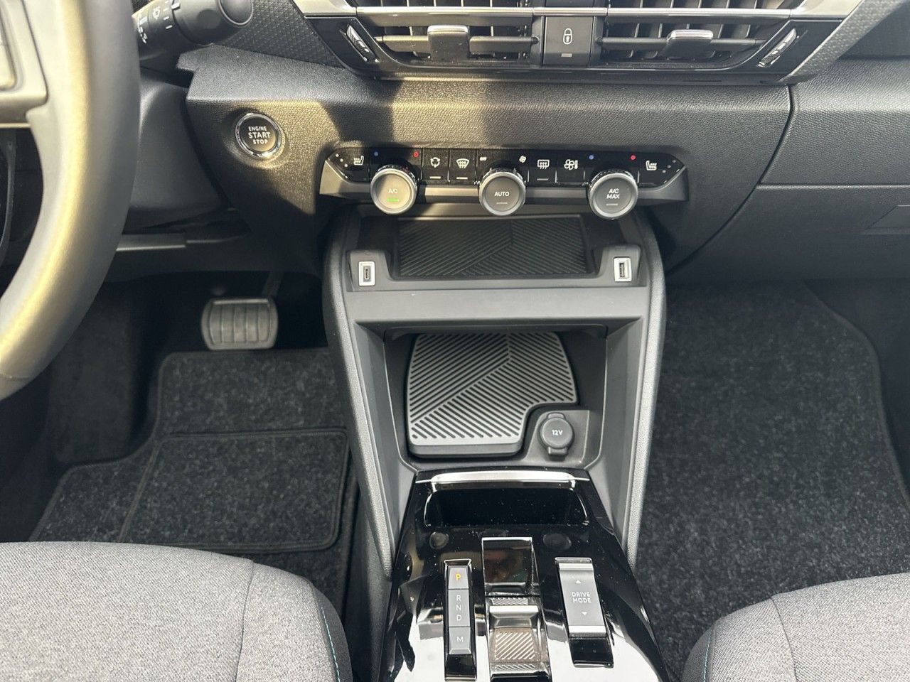 Fahrzeugabbildung Citroën C4 PureTech 130 S&S EAT8 Shine