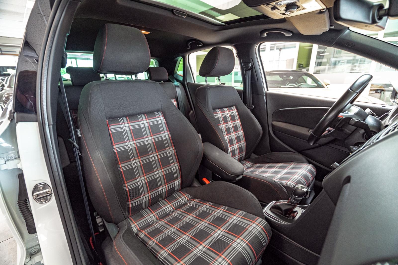 Volkswagen Polo GTI 1.8 TSI 192ch - 1 ère main - Toit ouvrant panoramique - Châssis sport select - Carnet entretien