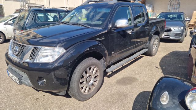 Nissan Navara Pickup 4x4 AHK