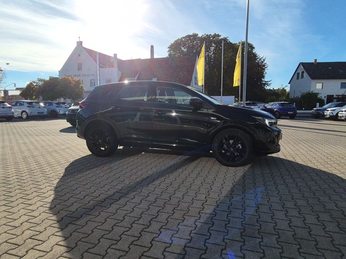 Opel Grandland . GS. 1.2 Turbo (136 PS) 48V Hybrid. imagem 3