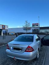 Mercedes-Benz C Klasse 270 zu verkaufen - gebrauchte Mercedes-Benz E 270 aus dem Jahr 2001