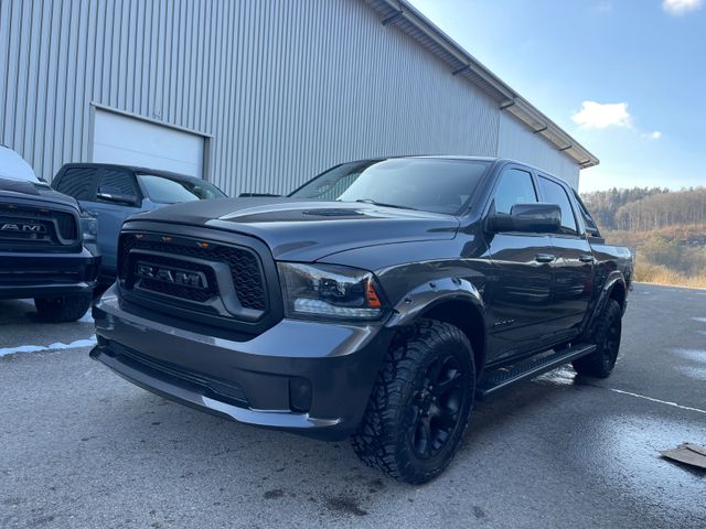 Dodge RAM 1500 HEMI 5.7L CREW CAB LARAMIE SPORT