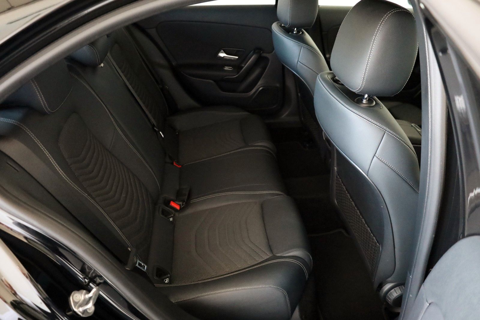 Fahrzeugabbildung Mercedes-Benz A 250 e Style Limo., T.Leder, Navi, LED, Kamera